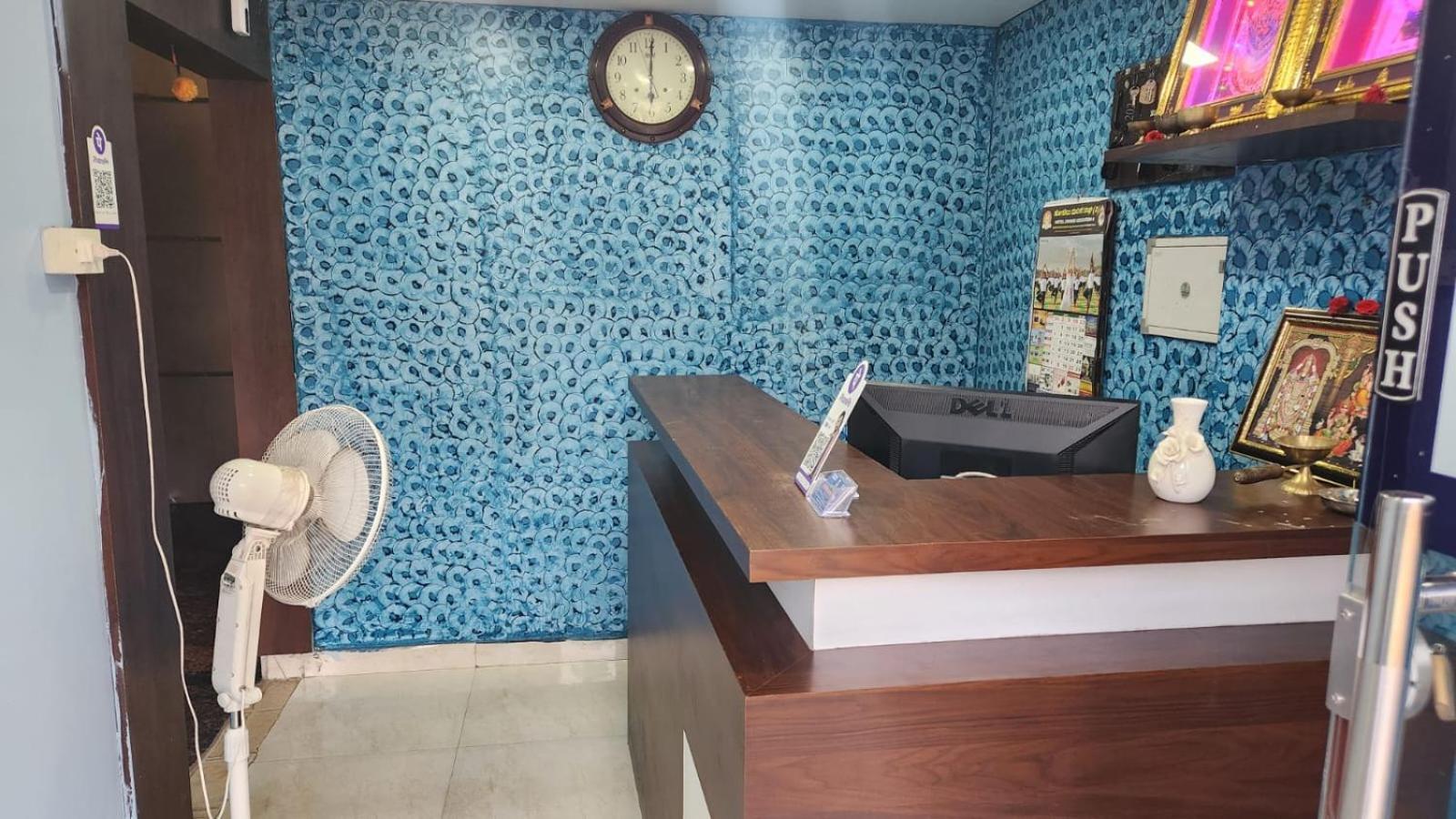 Varaha Residency Hotel Mysore Buitenkant foto
