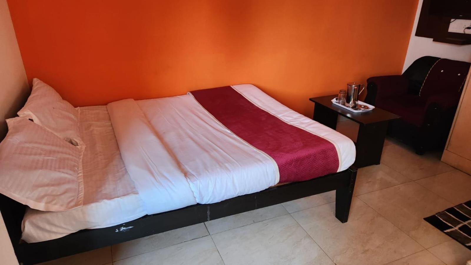 Varaha Residency Hotel Mysore Buitenkant foto